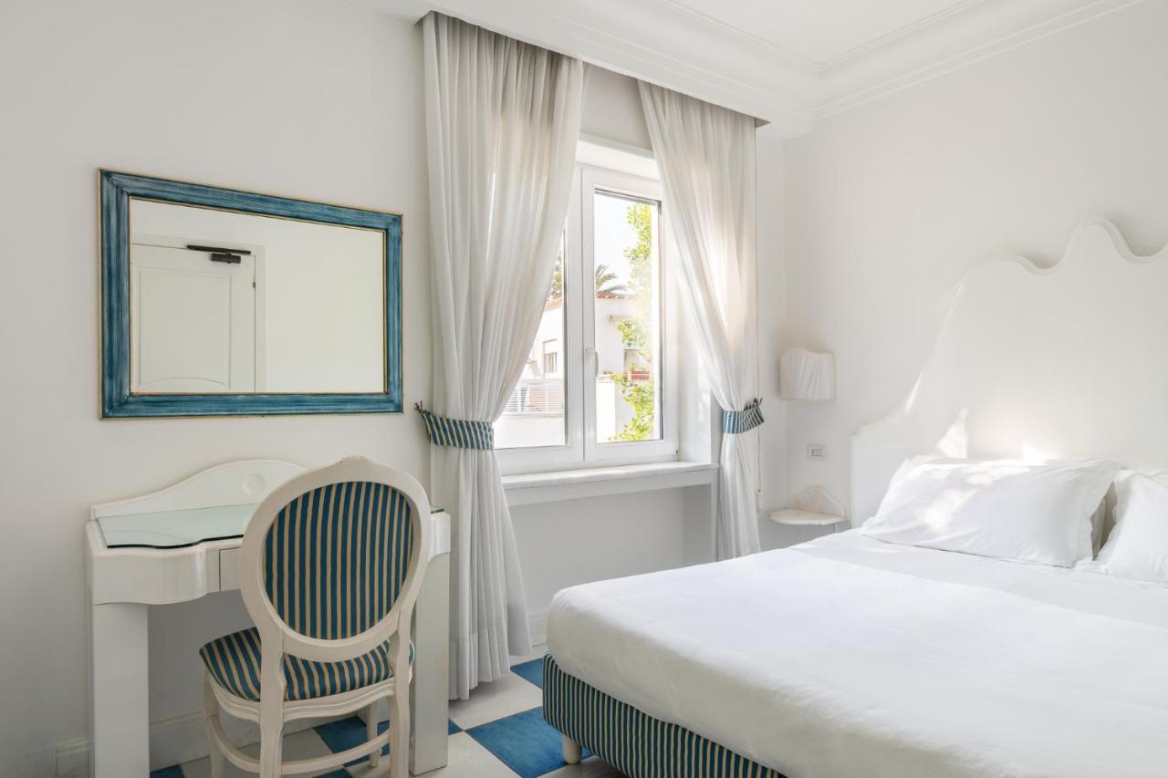 Hotel La Residenza Capri Esterno foto